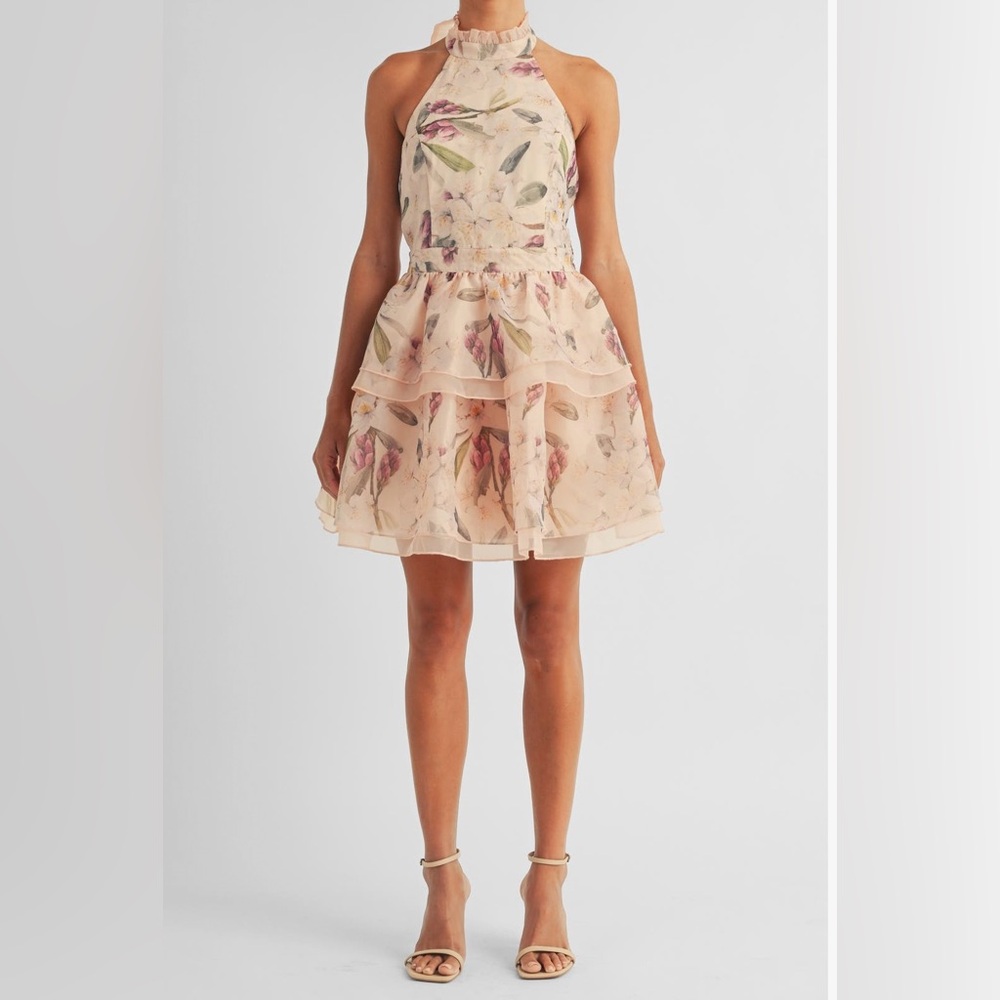 Arose Studio
Danna Floral Print
Halter Minidress